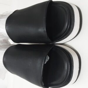 Franco Sarto Orelia Black/White Wedge Heel7.5M